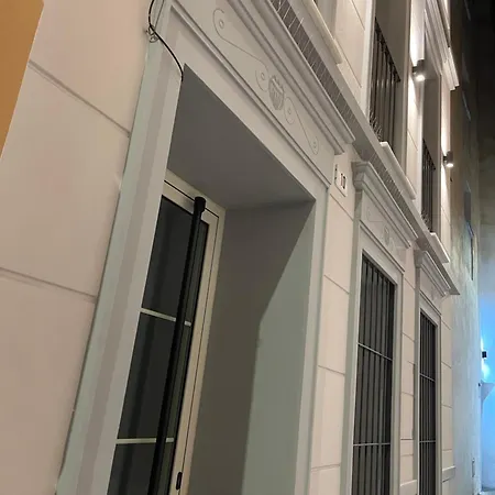 Picasso Centre 1d Apartment