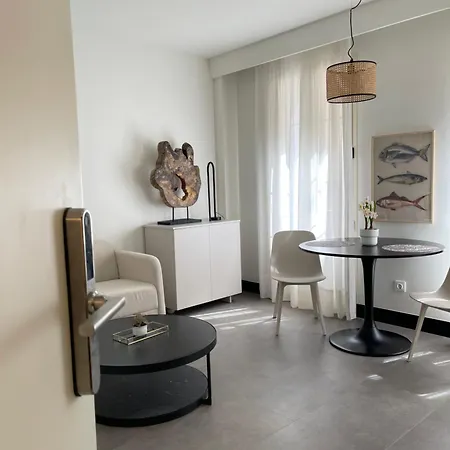 Picasso Centre 1d Apartment