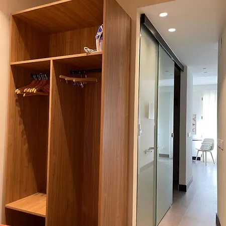 Picasso Centre 1d Apartment *